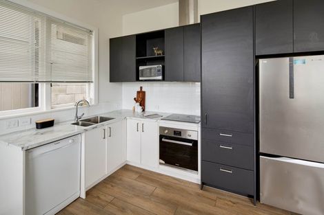 Photo of property in 10 Stanley Street, Berhampore, Wellington, 6023