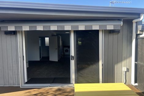 Photo of property in 1/48 Taharoto Road, Takapuna, Auckland, 0622