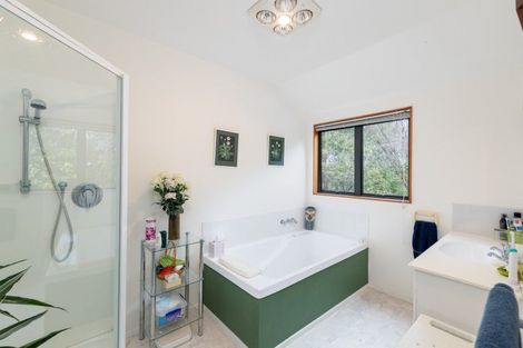 Photo of property in 347 Main Road North, Brown Owl, Upper Hutt, 5018