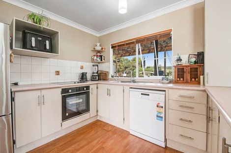 Photo of property in 2832 Kaipara Coast Highway, Glorit, Warkworth, 0984