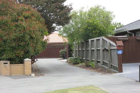 Photo of property in 17 Copperfield Close, Parklands, Christchurch, 8083