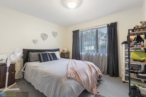 Photo of property in 5 Frosses Place, Massey, Auckland, 0614