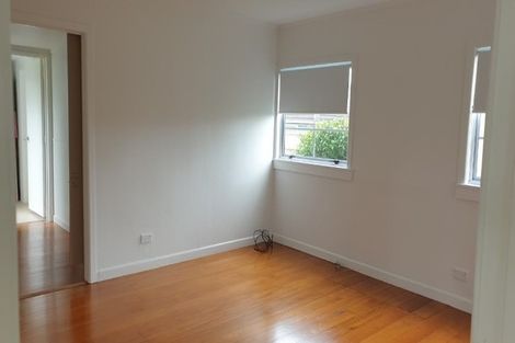 Photo of property in 8 Northcote Road, Takapuna, Auckland, 0622
