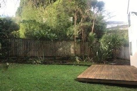 Photo of property in 9j View Road, Glenfield, Auckland, 0627