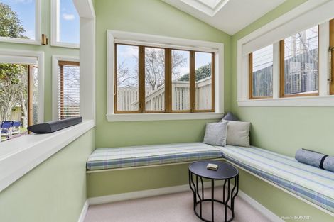 Photo of property in 17 Raine Street, Karori, Wellington, 6012