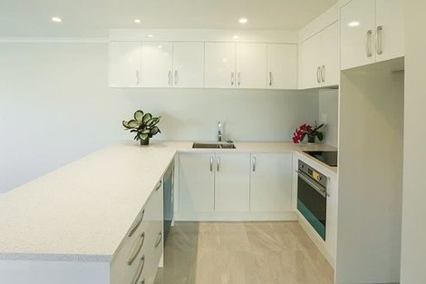Photo of property in 11u1 Crosher Place, Silverdale, Hamilton, 3216