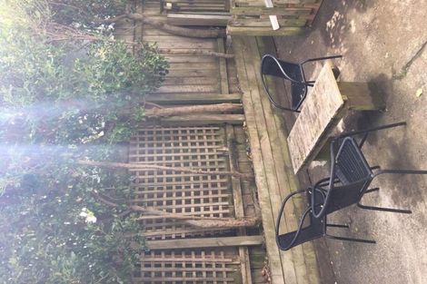 Photo of property in 5 Edinburgh Terrace, Berhampore, Wellington, 6023