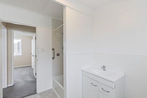 Photo of property in 1/9 Brierley Place, Marfell, New Plymouth, 4310