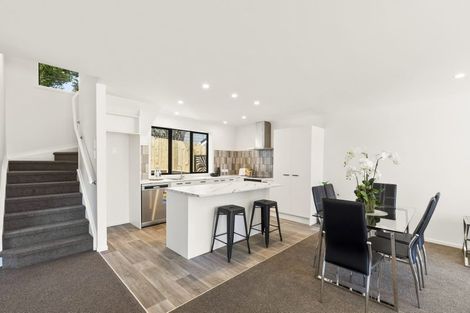 Photo of property in 30c Russell Road, Manurewa, Auckland, 2102