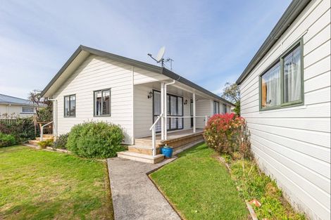 Photo of property in 115b Bartholomew Road, Levin, 5510