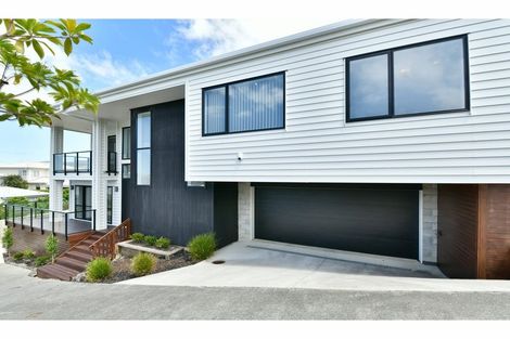 Photo of property in 61 Landmark Terrace, Orewa, 0931