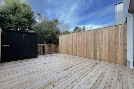 Photo of property in 57 Morihana Close, Glen Eden, 0602