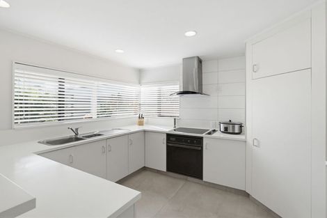 Photo of property in 74b Grand Vue Road, Kawaha Point, Rotorua, 3010