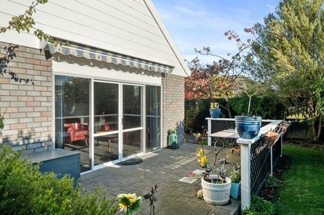 Photo of property in 15 Arkwright Place, Halswell, Christchurch, 8025