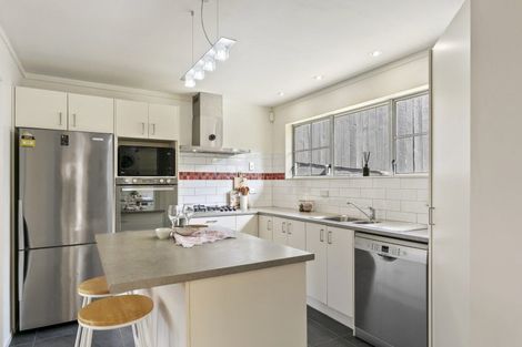 Photo of property in 6 Cambrian Street, Churton Park, Wellington, 6037