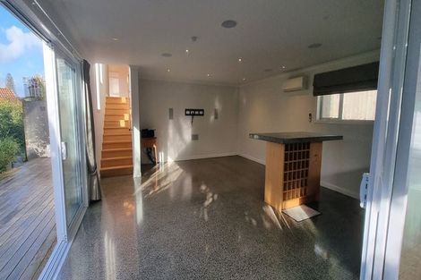 Photo of property in 17 Bevyn Street, Castor Bay, Auckland, 0620