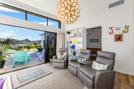 Photo of property in 80 Waipunahau Road, Waikanae, 5036