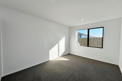 Photo of property in 30 Llew Summers Street, Belfast, 8051