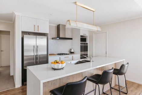 Photo of property in 12 Brendan Close, Omokoroa, 3114