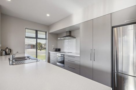 Photo of property in 5 Wisteria Lane, Rangiora, 7400