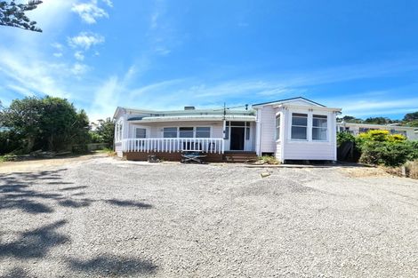 Photo of property in 10 Chesterton Street, Johnsonville, Wellington, 6037