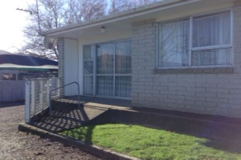 Photo of property in 5 Savage Crescent, Upper Hutt Central, Upper Hutt, 5018