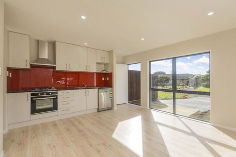 Photo of property in 13 Attymon Lane, East Tamaki, Auckland, 2016
