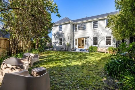 Photo of property in 2/46 Fendalton Road, Fendalton, Christchurch, 8014