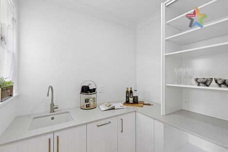 Photo of property in 162 Queen Street West, Levin, 5510