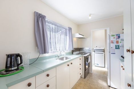 Photo of property in 15b Jeffares Place, Taradale, Napier, 4112
