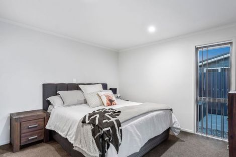 Photo of property in 22 Rainey Crescent, Papamoa Beach, Papamoa, 3118