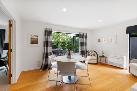 Photo of property in 33 Makora Street, Fendalton, Christchurch, 8041