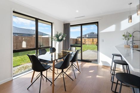 Photo of property in 6 Feather Place, Rolleston, 7615