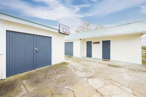 Photo of property in 16 Tamumu Road, Waipawa, 4210