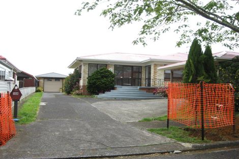 Photo of property in 10 Coronation Avenue, Pukekohe, 2120