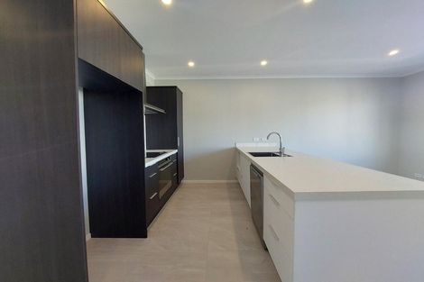 Photo of property in 10/4 Matimati Place, Hobsonville, Auckland, 0616