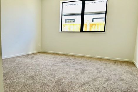 Photo of property in 22 Karihi Road, Karaka, 2113