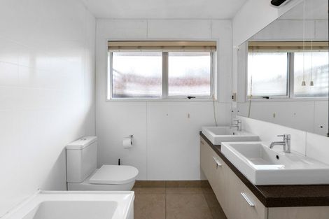Photo of property in 63 Mansfield Avenue, St Albans, Christchurch, 8014