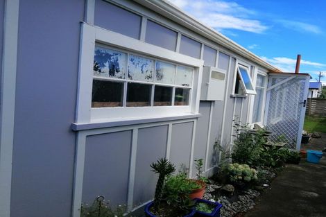 Photo of property in 10 Tukapa Street, Westown, New Plymouth, 4310