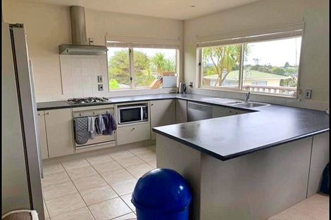 Photo of property in 23 Tui Glen Road, Birkenhead, Auckland, 0626