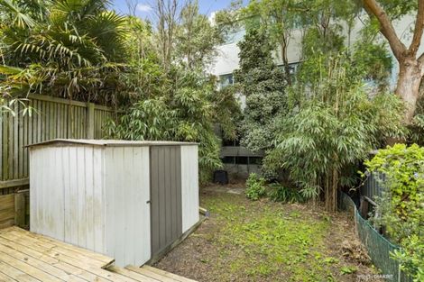 Photo of property in 15 Moir Street, Mount Victoria, Wellington, 6011