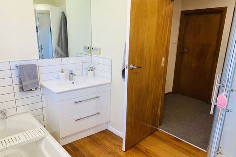 Photo of property in 50 Gillespies Road, Birchville, Upper Hutt, 5018