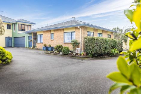 Photo of property in 5u8 Court Road, Tawa, Wellington, 5028