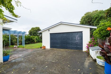 Photo of property in 92 Beach Road, Haumoana, 4102