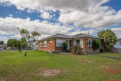Photo of property in 2 Belgrave Place, Papakura, 2110