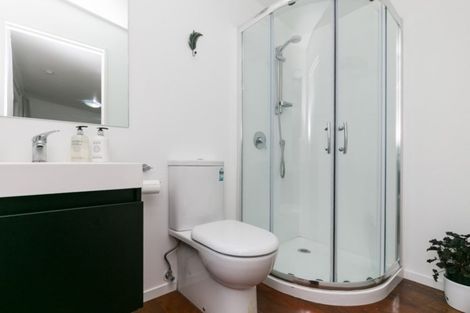 Photo of property in 18 Burnham Street, Seatoun, Wellington, 6022