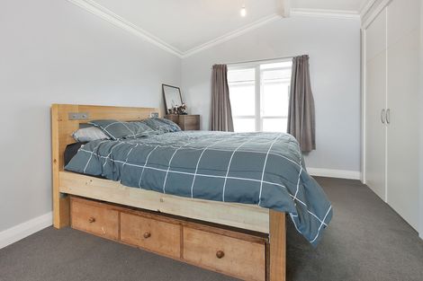 Photo of property in 23 Brandon Road, Glen Eden, Auckland, 0602