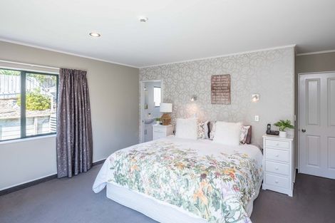 Photo of property in 18 Kotuku Drive, Paraparaumu Beach, Paraparaumu, 5032