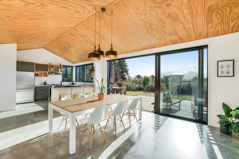 Photo of property in 19 Glenaray Crescent, Wanaka, 9305