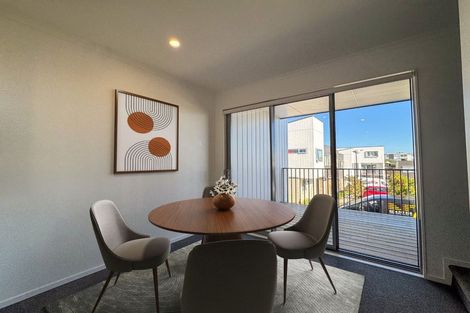 Photo of property in 39 Ngae Place, Mangere East, Auckland, 2024